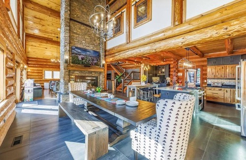 Snoqualmie Pass House | Fire Lodge Premier Family Cabin at Snoqualmie Pass