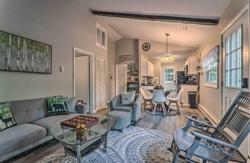 Briar Crest Woods Cottage | Fire Pit & Community Perks: Blakeslee Cottage!