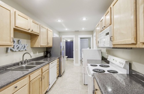 South Haven Condo | Fire Pit Table, 2 Blocks to Kids Corner Park & South Beach Blue Stairs