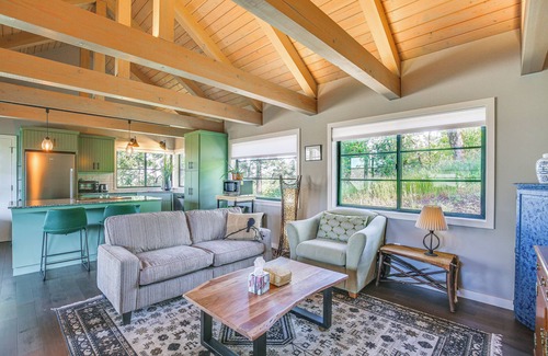 Thurston Cottage | Fire Pit: Tranquil Country Retreat 15 Mi to Eugene