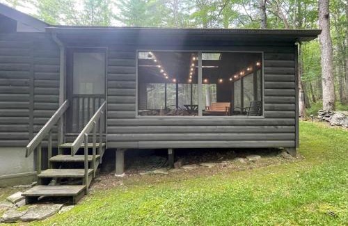 Yulan House | Fire Pit Woodsy & Private - Cabin On Woods Road