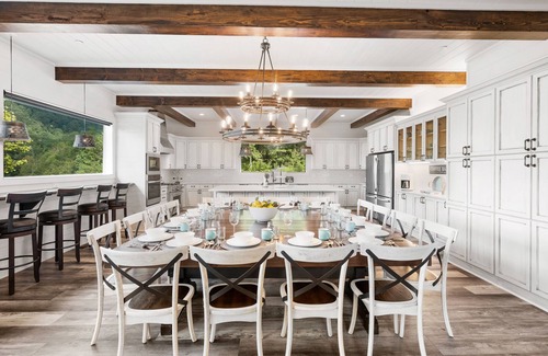 Gatlinburg - Pigeon Forge House | Firefly Mtn Retreat ~ Luxury 4BR Pool Cabin in The Summit at Bluff Mountain