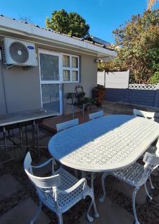 Drakenstein Apartment | Firehouse selfcatering Garden Cottages no 5