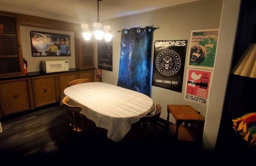 Coudersport Cabin | Firepit - Cherry Springs Park minutes away 1g WiFi