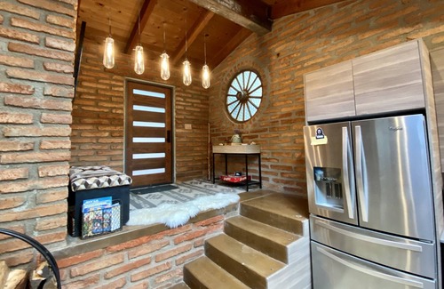 Sedona Cabin | *Fireplace *Gary's Place on Oak Creek *BBQ *Minutes form Slide Rock *West Fork *Uptown Sedona