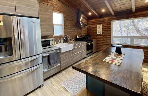 Sedona Cabin | *Fireplace *Gary's Place on Oak Creek *BBQ *Minutes form Slide Rock *West Fork *Uptown Sedona
