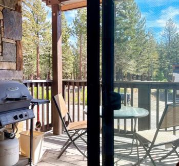 Mammoth Lakes Apartment | Fireside Condo at the Village - Remodeled