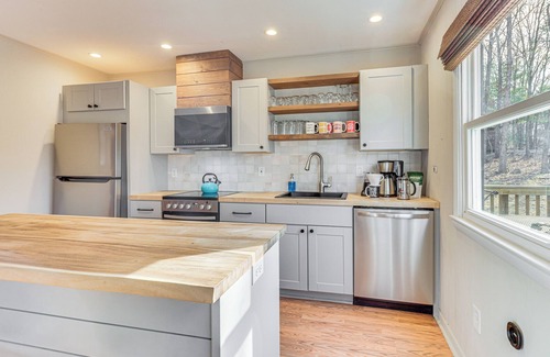 Mount Jackson Cabin | ‘Fireside Lodge:’ A-Frame in Bryce Resort w/Decks