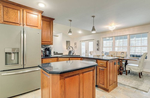 Heber Springs House | Firplace & Deck: Riverfront Heber Springs Home