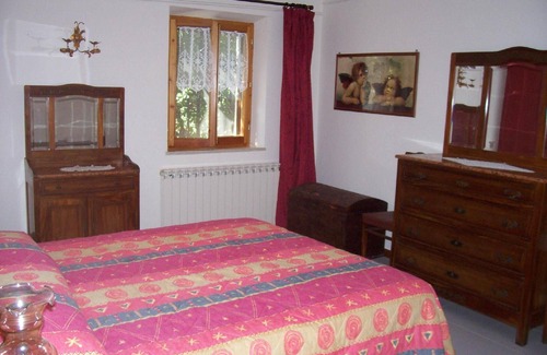 Morro d'Alba Other | First floor flat for six people