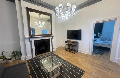 Ravenscourt Park Apartment | First Floor One Bed Apartment In Central West London