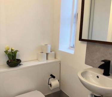 Ravenscourt Park Apartment | First Floor One Bed Apartment In Central West London