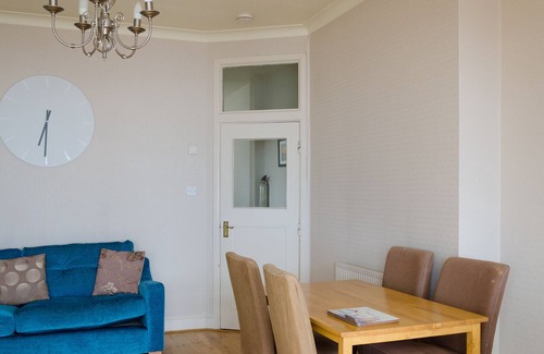 Sidmouth Apartment | First Floor Seafront Apartment With Uninterrupted Sea Views over the lyme Bay.