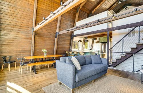 Garfield House | Fish, Swim and Kayak Spacious Beaver Lake Home!