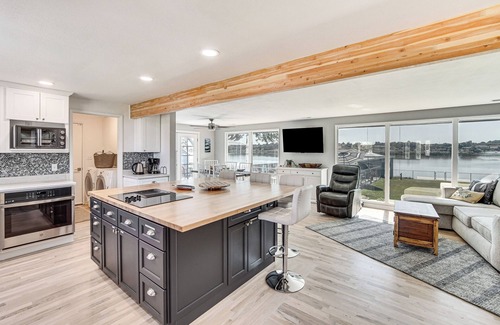 Moses Lake House | Fish, Swim, Relax: Moses Lake Gem w/Outdoor Oasis