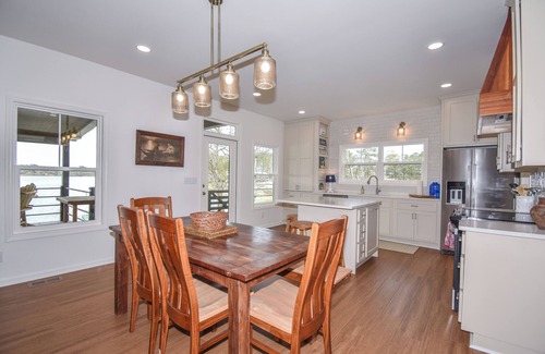 Dadeville House | Fishbowl Retreat, Fishbowl Retreat- Large Lakefront Home- Sleeps 10