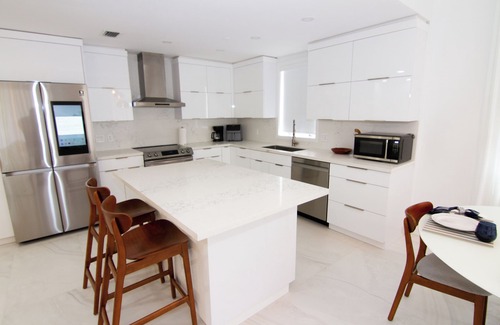 Miami Beach Apartment | FISHER ISLAND: fully renovated, huge balcony, ultimate luxury experience