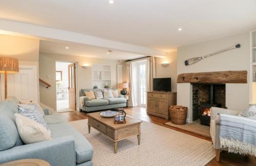 Weymouth House | Fisherbridge Cottage