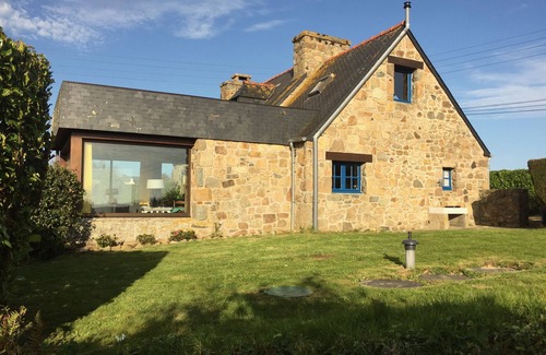 Plougrescant House | Fisherman's house for rent, sea view, Brittany