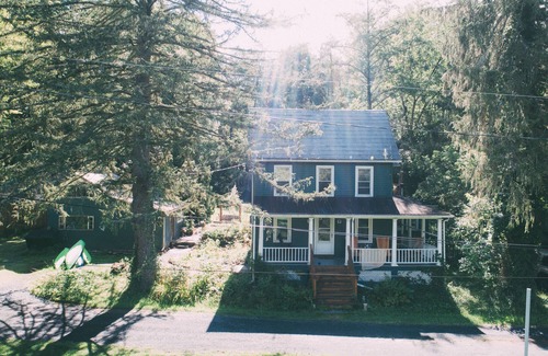 Coburn House | Fisherman's Paradise On Elk Creek 20 Miles from PSU