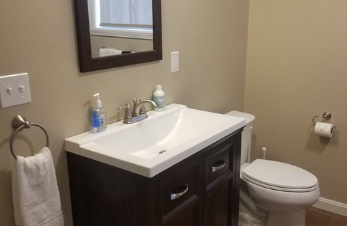 Girard Cabin | Fishermen/Outdoorsmen - Cabin near Elk Creek/Lake Erie PA, sleeps 6.