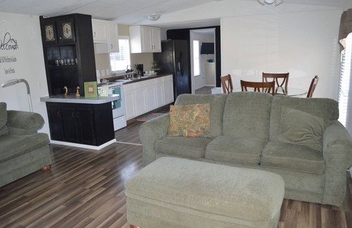 Kuttawa House | Fishermen, Quilters and Travelers love Sandy's Hideout