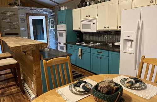 Tower Apartment | Fishermen, snowmobilers! Good fishing for Walleye, Bass, Northern & Musky 🎣