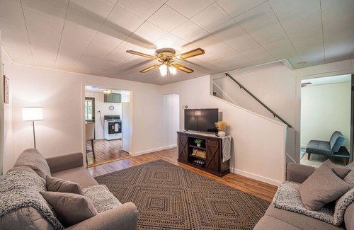 Renovo House | Fishing Paradise, Kayaks, outdoor games, and more