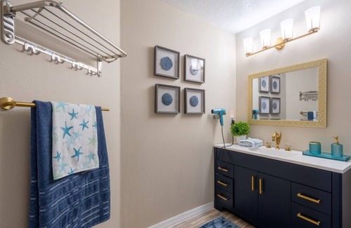 Sunrise Lakes House | Five bedroom, three bathroom just minutes from Disney.