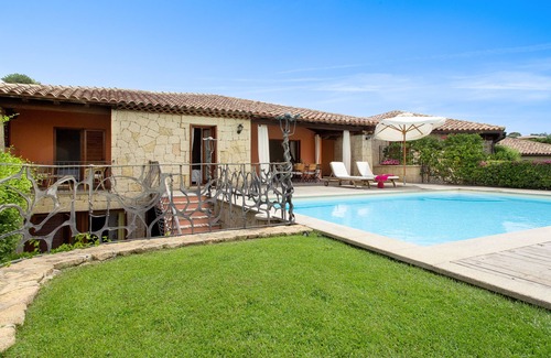 San Teodoro Villa | Five-bedroomed villa with private swimming pool and beautiful sea views