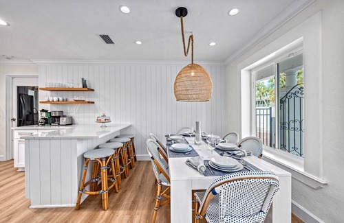 Saint Armands Key House | Five Palms-Indulge in a Stunning Lido Key Retreat with Private Pool, Firepit, and Steps to the Beach