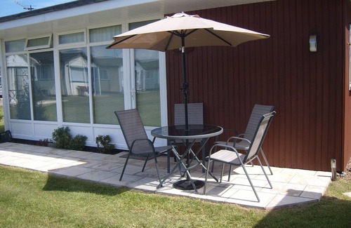 Mundesley Ski Chalet | Five Star SHACK