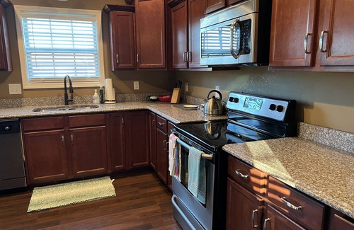 Clarksville House | Five Stars Luxury Clean Home