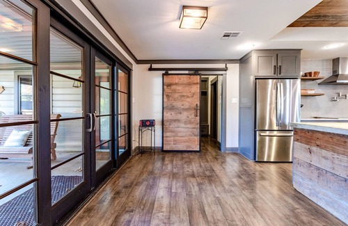 Mountainview House | Fixer Upper's "Bachelor Pad" from Season 3