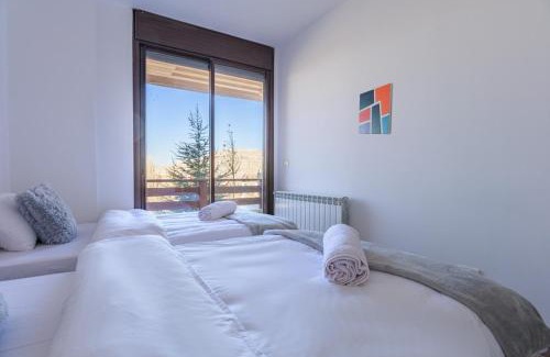 Kfardebian Apartment | Flake fall