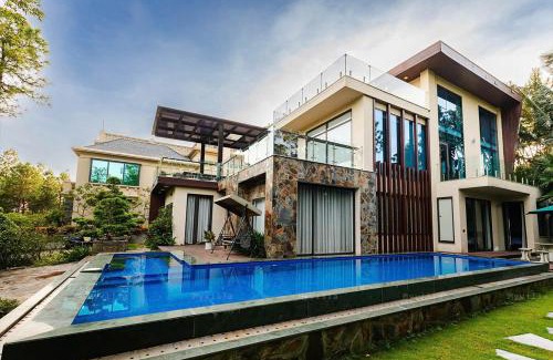 Mang Yang Villa | Flamingo dai lai resort - Hilltop H2 12