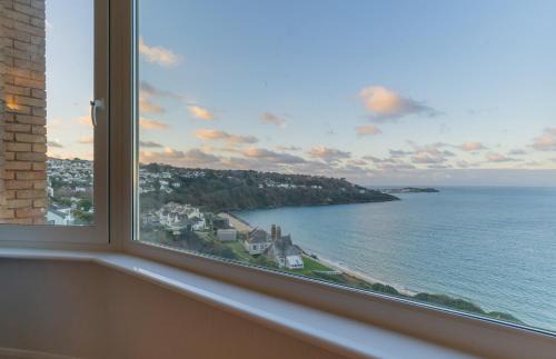 Carbis Bay Apartment | Flat 17, The Stones
