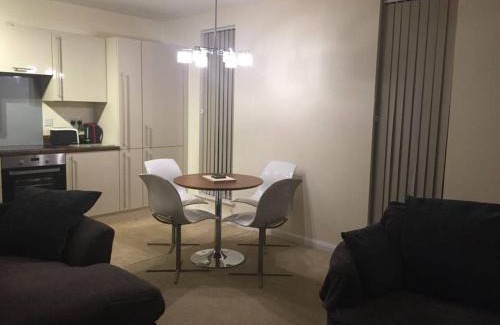 Street Apartment | Flat 2