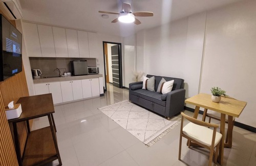 Las Pinas Hotel | Flat 35