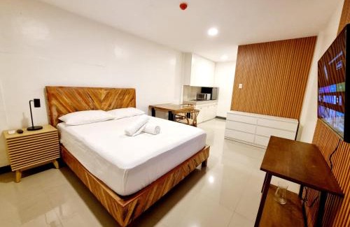 Las Pinas Hotel | Flat 35, Unit 1C