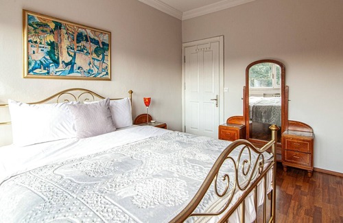 Etiler Apartment | Flat 5 min to Akmerkez and Bebek Coast in Etiler