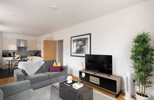 Cantelowes Apartment | Flat 6 · home.ly - Prestige Central London Apartment Camden
