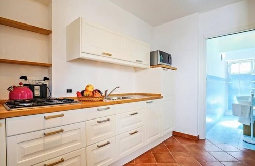 Marchesana Apartment | Flat 'Ancora Bianca' with barbecue