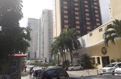 Caminho das Arvores Apartment | Flat Athenas América ao lado do Salvador Shopping