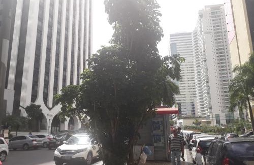 Caminho das Arvores Apartment | Flat Athenas América ao lado do Salvador Shopping