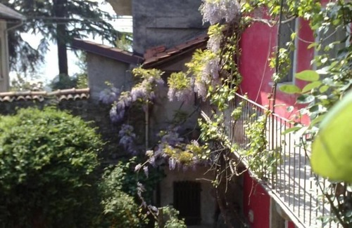 Miasino House | flat 'Glicine' with water view