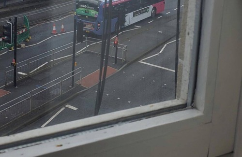 Glasgow Apartment | Flat in glasgow,close to all local amenities,