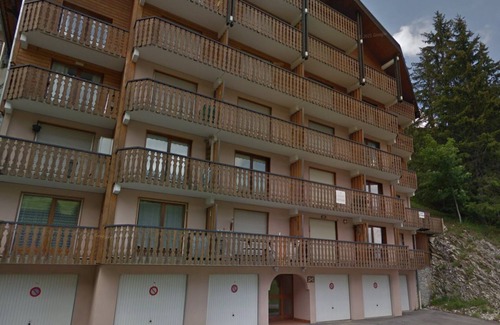 Station de Drouzin le Mont Apartment | Flat w/ panoramic mountain view + near ski slopes