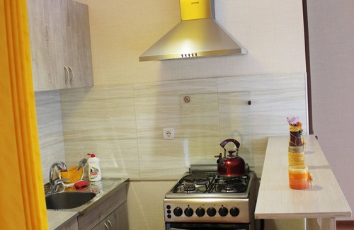Saburtalo Apartment | Flat with Balcony at University Metro Station