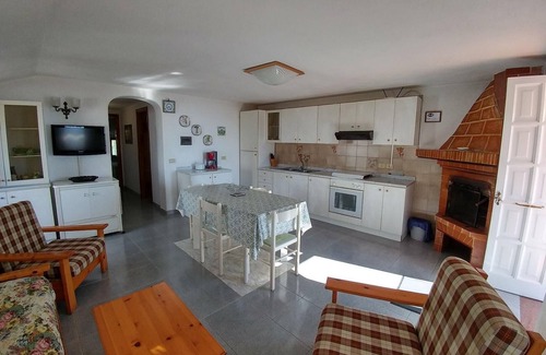 Fiaiano Apartment | Flat with large terrace and sea view